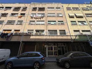 Etagenwohnung  Borrell. Piso en calle borrell  mollet del vallès