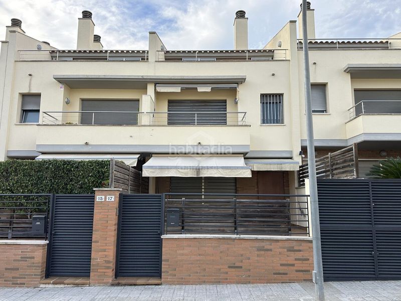 Foto e20369eb-3ca1-4f0e-8a23-c6d874453852. Casa adossada amb calefacció aparcament piscina a Sant Andreu de Llavaneres