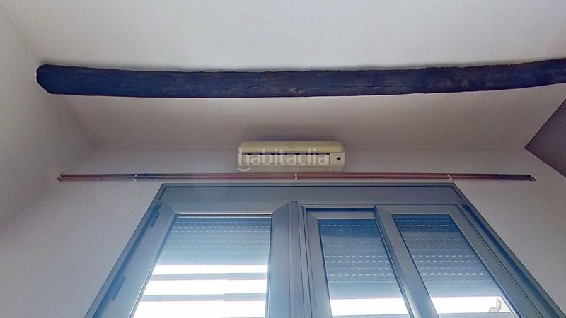 Foto 343f7209-e4b7-47bd-b674-0f3dddc086f6. Pis amb calefacció a Barri Antic Manresa