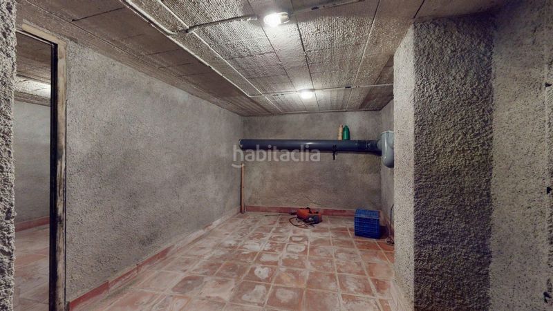 Foto f6ce83c6-e231-4f3a-9a10-d1661b7994d2. Local comercial a Centre Sant Joan Despí