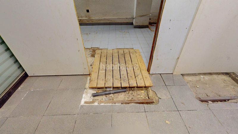 Foto 5116515d-bb96-444e-9a91-3545468e468d. Local comercial a Estruch-Eixample Prat de Llobregat (El)