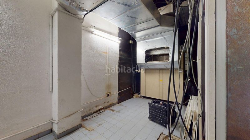 Foto b5c20465-33c0-418e-b0a1-8a44f28236eb. Local comercial a Estruch-Eixample Prat de Llobregat (El)