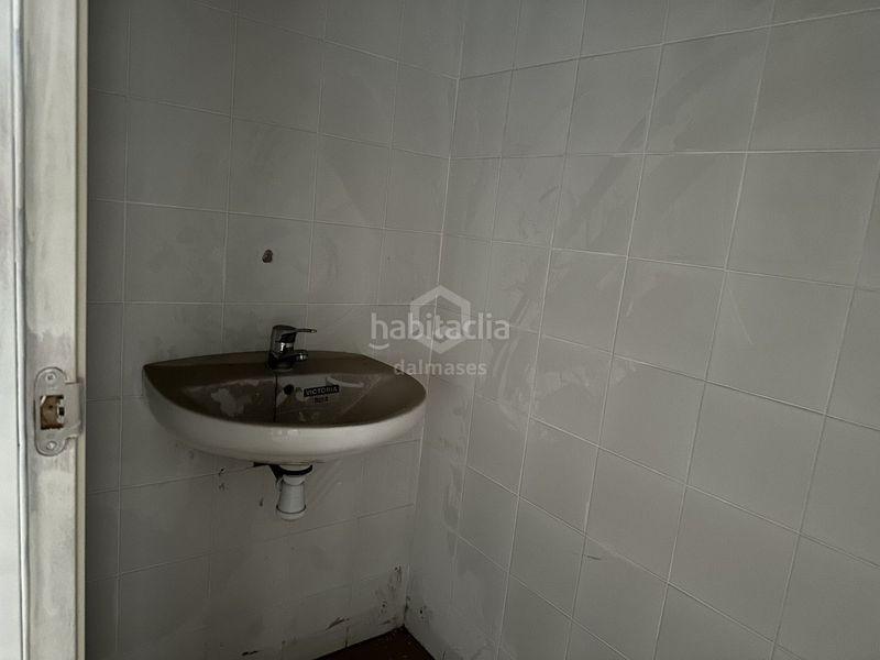 Foto 0e61a690-2a00-4aeb-acd7-d5d22c4e8a4b. Local comercial a Abrera