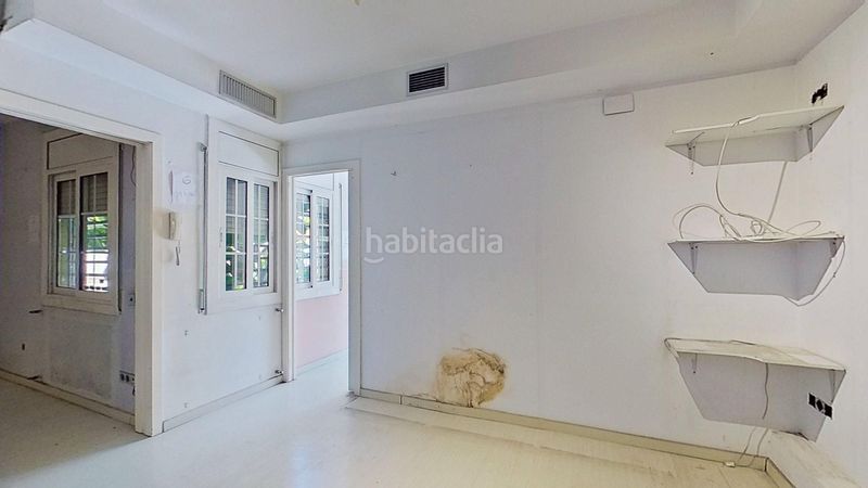 Foto 4f1b2d5f-61fb-40eb-8e54-c6459a331d13. Casa adossada amb aparcament a Centre Prat de Llobregat (El)