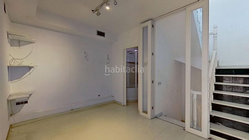 Foto 51f13a90-056e-4cba-8608-446e3071b9a1. Casa adossada amb aparcament a Centre Prat de Llobregat (El)