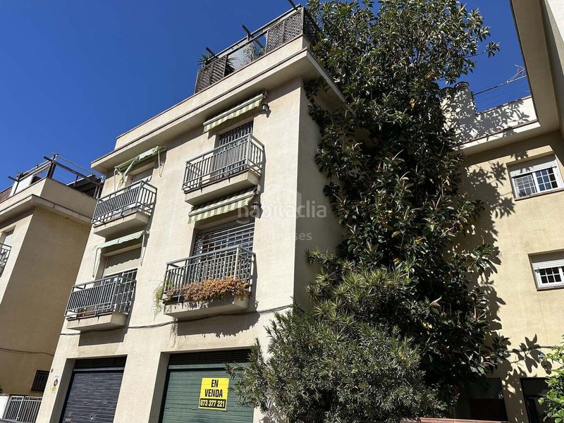 Foto 67a7c807-094c-42f9-9feb-4f1d2c0ecd0d. Casa adossada amb aparcament a Centre Prat de Llobregat (El)