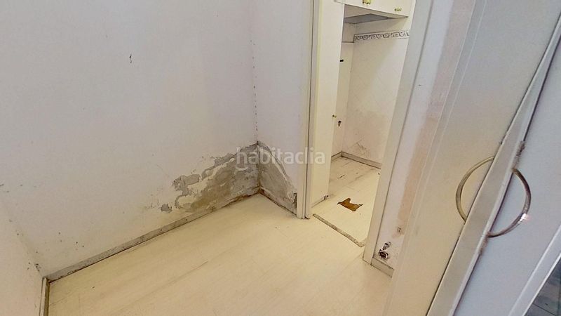Foto c14cfa01-76ea-487c-813d-082625d4d7cd. Casa adossada amb aparcament a Centre Prat de Llobregat (El)