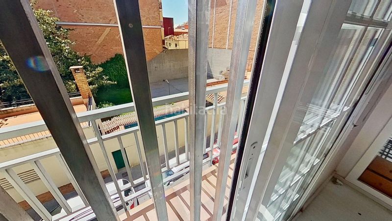Foto c57de015-7b9f-4846-9617-8bdf190f223d. Casa adossada amb aparcament a Centre Prat de Llobregat (El)