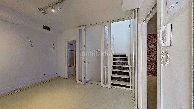 Foto e821fcb3-62de-4682-b02c-0b5e2244c39b. Casa adossada amb aparcament a Centre Prat de Llobregat (El)