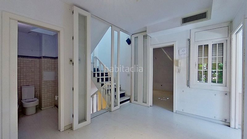 Foto fd4f19e2-717a-4f81-b90e-7dc7999a560a. Casa adossada amb aparcament a Centre Prat de Llobregat (El)