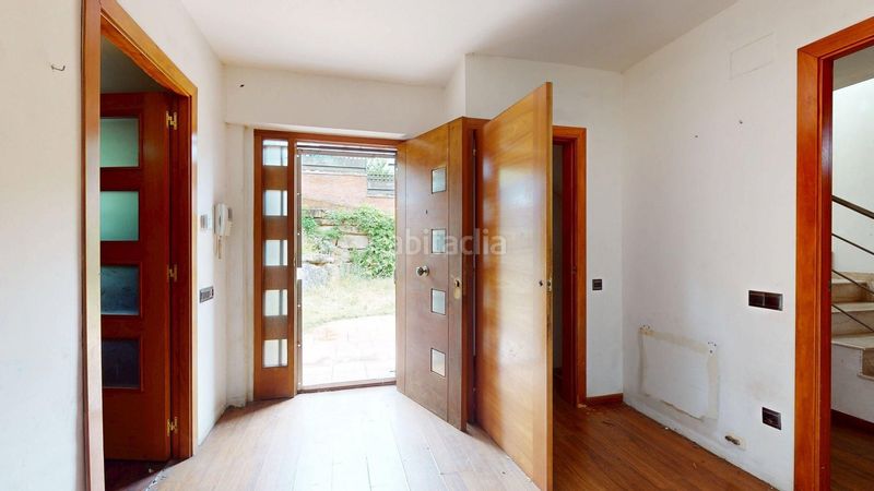 Foto 2606d6b2-3208-4277-b1d7-09c39ba006c6. Casa amb aparcament a Vilanova del Vallès