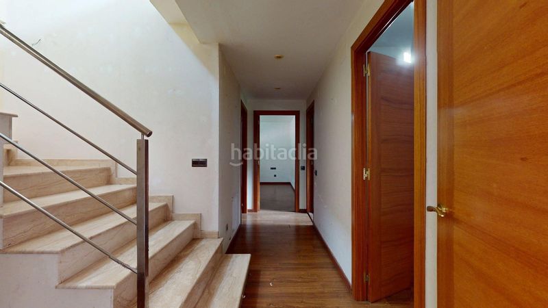 Foto 2f8da08f-0d76-4c0f-beb1-1c8513f0cbb6. Casa amb aparcament a Vilanova del Vallès