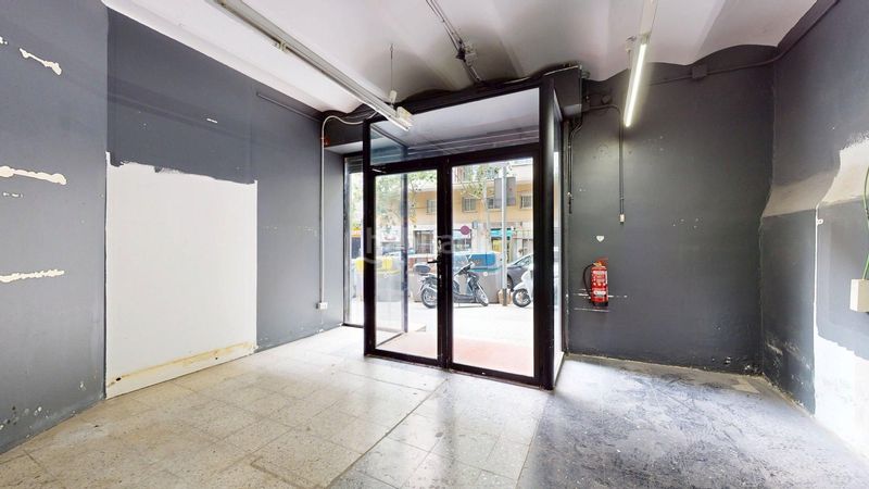 Foto 33fd0d06-158b-4b85-ba82-28a1dee5eb7e. Local comercial a Putget - Farró Barcelona