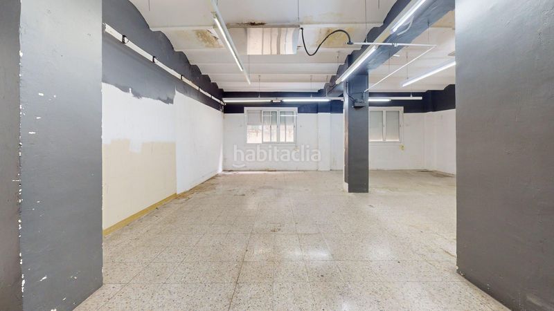 Foto e9e4c435-a14d-4904-b373-aaf7f3918f30. Local comercial a Putget - Farró Barcelona