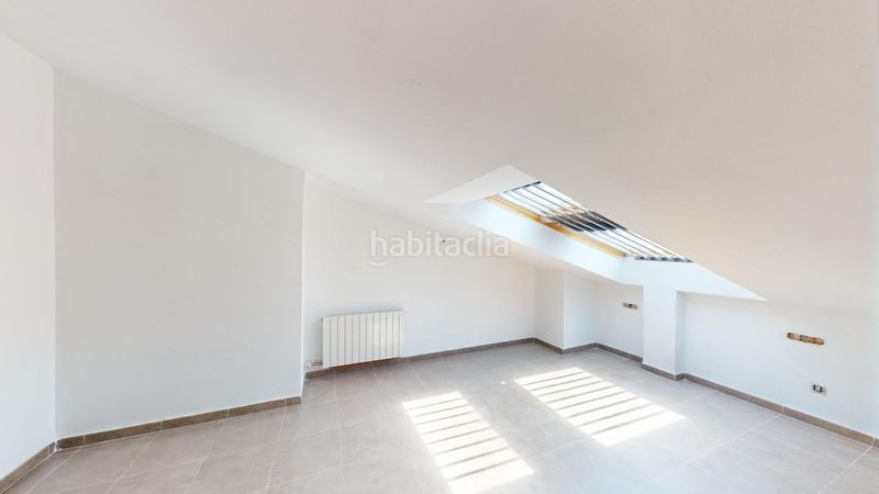 Foto e5ee189d-c655-41cd-b829-2316b63dc3ce. Duplex in Mercat Rubí