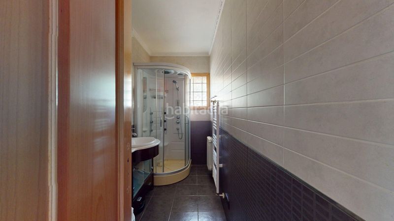 Foto 80e4bb1e-0840-43fa-bef6-be897c69ba74. Casa amb calefacció aparcament a Vilanova del Vallès