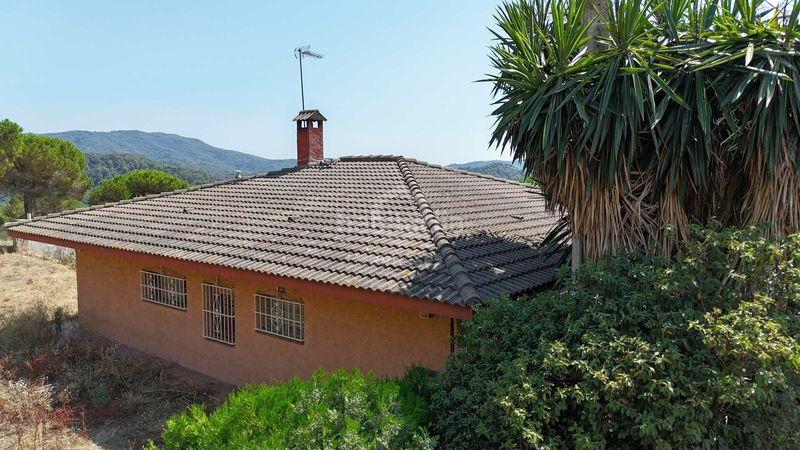 Foto b54be380-7fb0-4304-ad75-b87ae824c4b3. Casa amb calefacció aparcament a Vilanova del Vallès