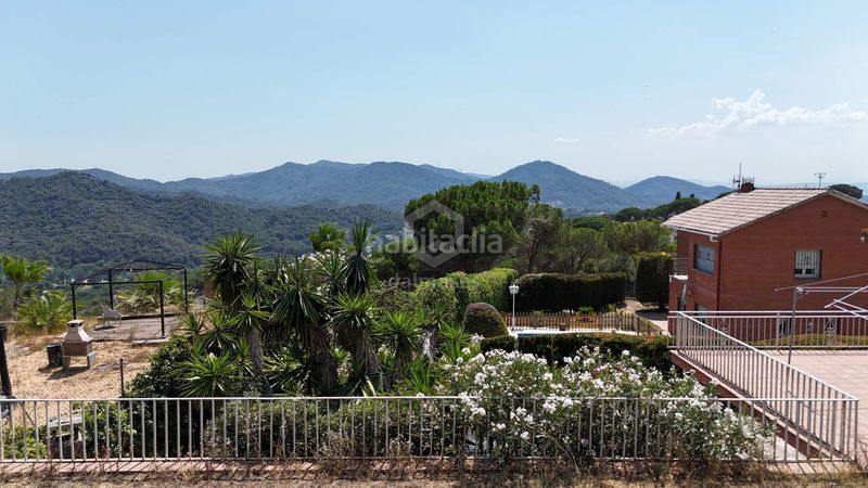 Foto c987bf3a-70d0-4b82-b849-f5eac5a7d734. Casa amb calefacció aparcament a Vilanova del Vallès