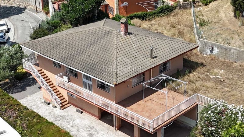 Foto e442815f-6411-4891-81ae-fecead7957dd. Casa amb calefacció aparcament a Vilanova del Vallès