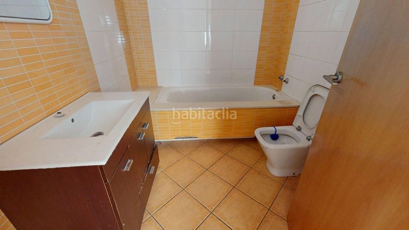 Foto 98c61287-cf7f-4b07-8aff-f0041b61baec. Casa adossada amb calefacció a Sentmenat