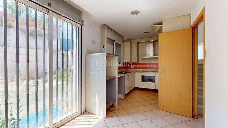 Foto a65d9516-2184-42d0-b8fc-ecd54d120370. Casa adossada amb calefacció a Sentmenat