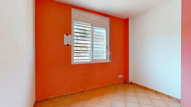 Foto ad36df6b-4b75-4c56-ae39-a19b402ec3aa. Casa adossada amb calefacció a Sentmenat