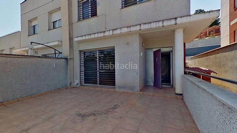 Foto ea55610b-981b-48a3-a32e-a086df50a9b5. Casa adossada amb calefacció a Sentmenat