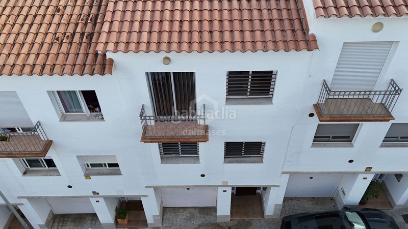 Foto f82d39ba-e23b-41f9-8d04-0d311b237e5b. Casa adossada amb calefacció a Centre Sant Pere de Ribes