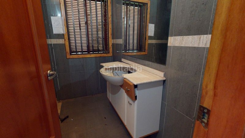 Foto 2c99fbad-ce0f-44ba-8469-3d6bcd6f3e47. Casa amb calefacció aparcament piscina a Caldes de Montbui