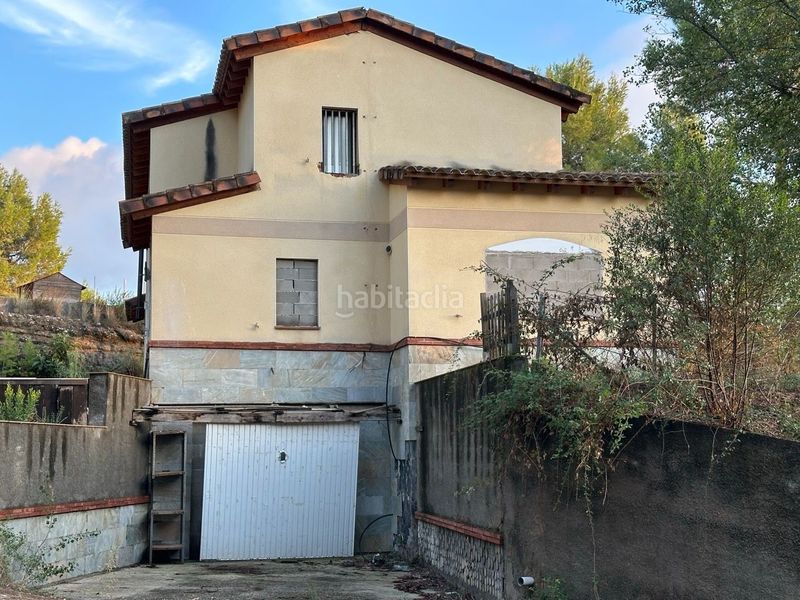 Foto 676db1ee-41b5-4e8c-bde1-e70a4db25180. Haus mit parking in Abrera