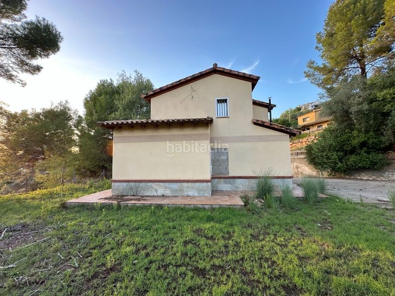 Foto aad70009-6088-4d7d-97d3-e294802a5837. Haus mit parking in Abrera