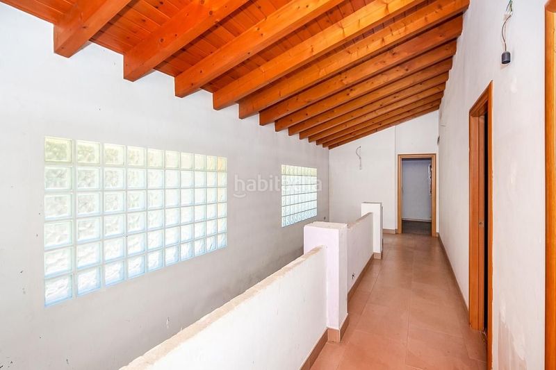 Foto d08649c8-8847-4b87-88eb-d195d1c033fa. Haus mit parking in Abrera