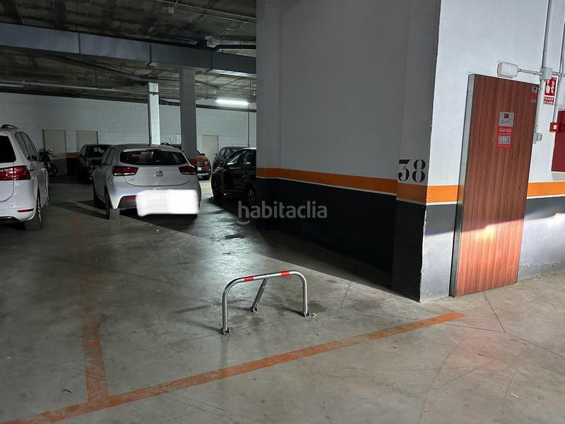 Foto 2487c94b-8048-4e09-84ed-980cd63c9bc3. Autoparkplatz in Sant Pere Tordera