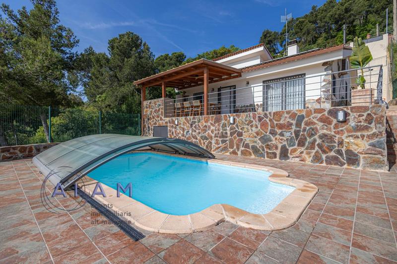 Foto 40aafb1f-ec73-4a5e-86c3-b60c1c22c161. Casa espectacular casa con piscina privada en Palafolls