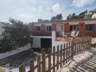 Xalet a Palafolls. Casa a cuatro vientos un una planta en sant genis de palafolls