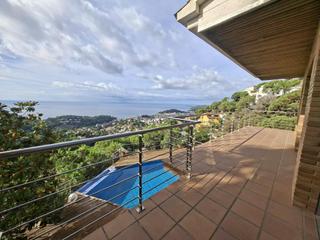 Chalet à Roca Grossa. Vive el sueño mediterráneo en lloret de mar!