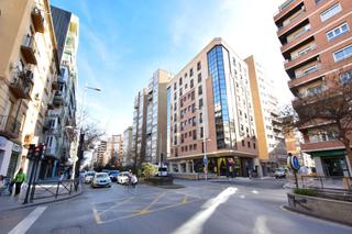 Location Parking voiture  Calle de ronda. Camino de ronda junto recogidas
