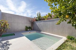 Casa adossada a Ogíjares. Casa en ogíjares de 5 dormitorios 1 en planta baja con piscina a