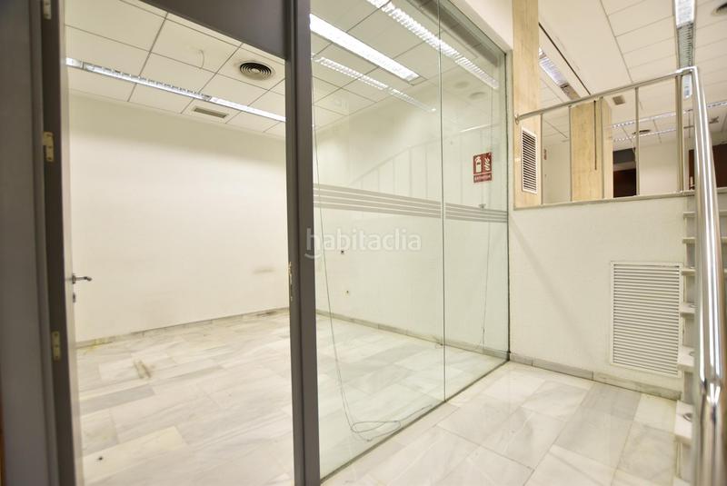 Foto f1f09e3c-2237-4740-b313-eb3d4375dc0a. Alquiler local comercial junto recogidas en Camino de Ronda Granada