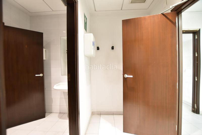 Foto e2d97c55-b879-465b-a9af-e718d039b203. Rent business premise in Camino de Ronda Granada