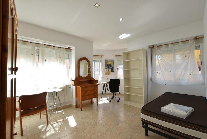 Foto 4d7eb066-9778-4742-a4e1-c8d282256bbf. Alquiler piso calle buensuceso en Centro - Sagrario Granada