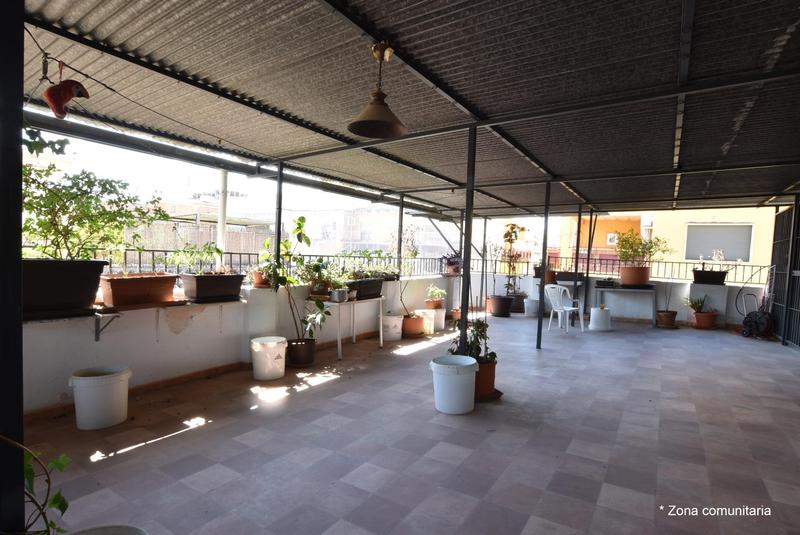 Foto 1f9c17ae-4b28-4b1c-8d86-17dbac39f4f0. Location appartement avec chauffage dans Centro - Sagrario Granada