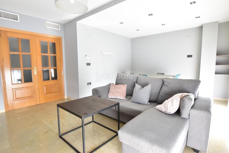 Foto db90587f-9c1e-4e5a-b4c5-3002a9eff71e. Alquiler piso junto estadio de la juventud en Angustias - Chana - Encina Granada