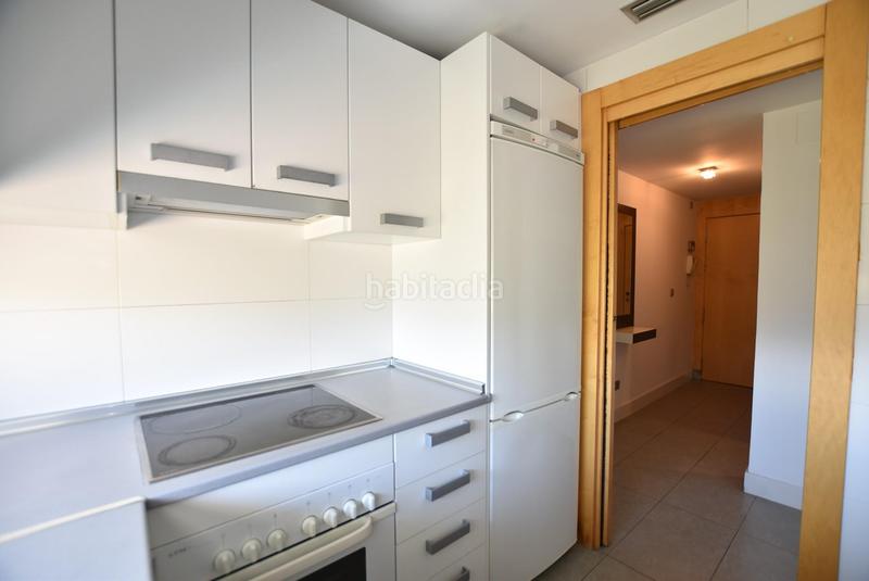 Foto 665545f2-b345-42d7-9ef1-eff52d4e8db3. Alquiler apartamento junto carrefour Campus de la Salud en Armilla