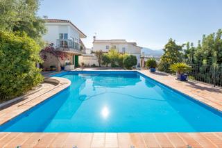 Xalet a Huétor Vega. Fantastica vivienda unifamiliar en los rebites huetor vega