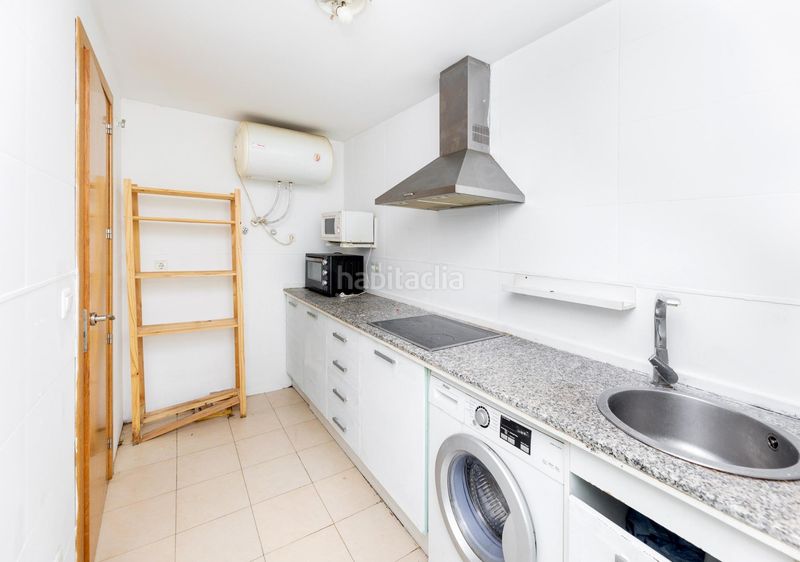 Foto 9223dfba-8a89-42e0-98e9-83845b7b4cd0. Pis amb aparcament a Monachil pueblo Monachil