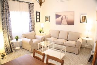 Affitto Casa a schiera in Barrio de Zaidín. Casa unifamiliar junto al pts