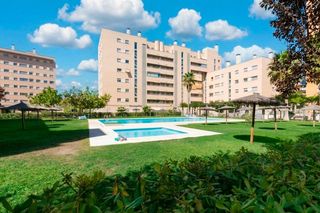 Location Appartement  Avenida de la ilustracion. Campus de la salud