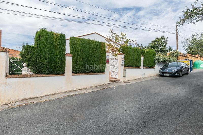 Foto b93551f3-2de9-4ca9-8be9-429285486da4. Chalet espectacular chalet con piscina y vistas a la ciudad en Monachil