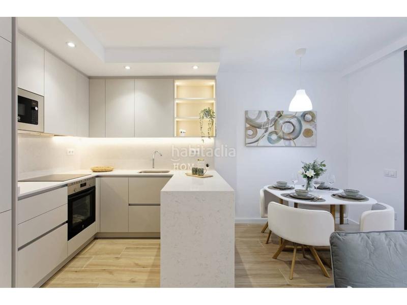 Foto b6a83a0e-1654-42ed-8042-3747b38866ff. Casa en burgos 36 obra nueva casa en venta en torresana en Terrassa